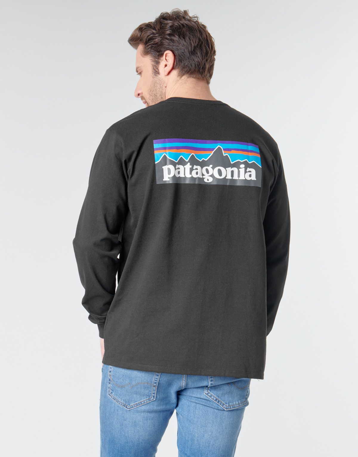 Vêtements Homme T-shirts Sweater manches longues Patagonia M'S L/S P-6 LOGO RESPONSIBILI-TEE Noir