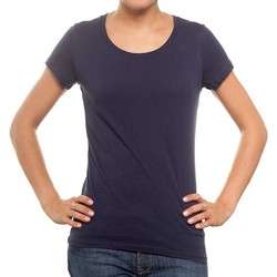 Vêtements Femme T-shirts manches courtes New Outwear T-Shirt  L066008 R-Neck Navy Bleu