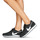 Chaussures Femme Baskets basses Extra Nike VENTURE Familia Noir / Blanc