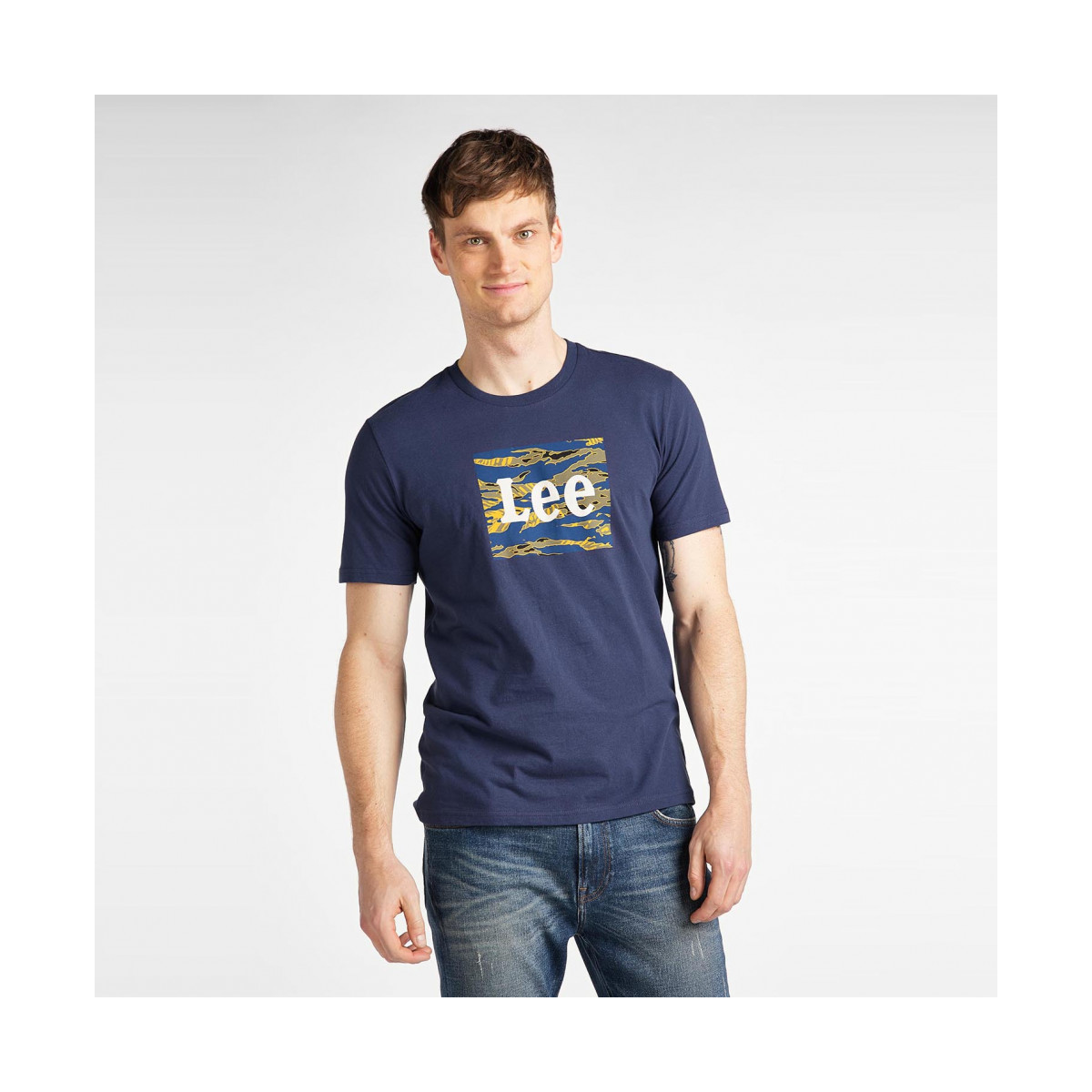 Vêtements Homme T-shirts manches courtes Lee T-shirt  Camo Package Dark Navy Bleu
