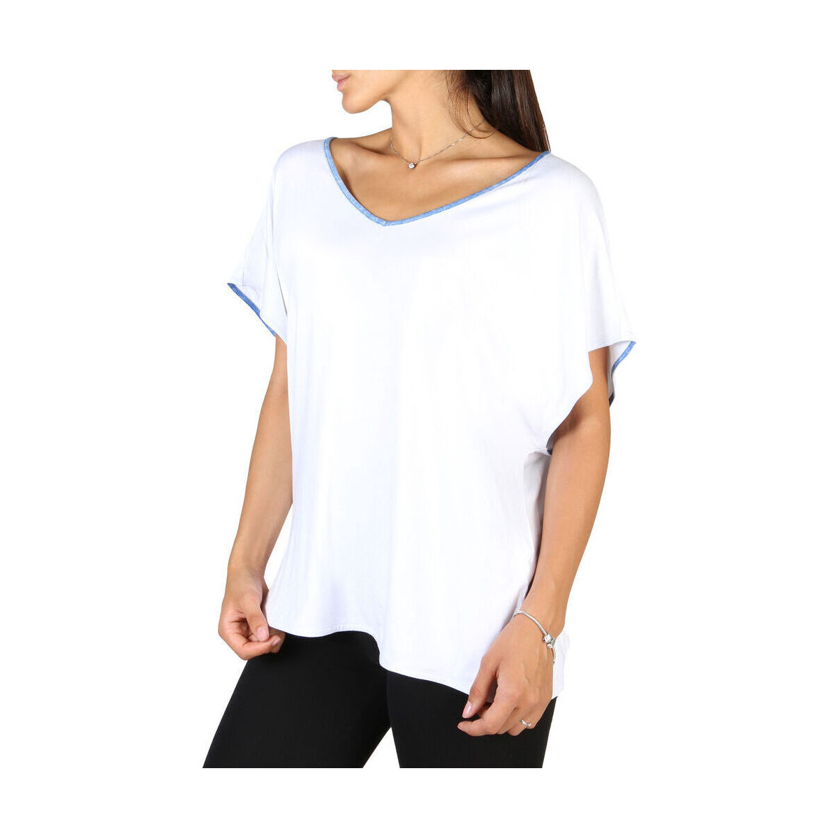 Vêtements Femme T-shirts manches courtes Emporio Armani EA7 - 3ytt53_tj40z Blanc