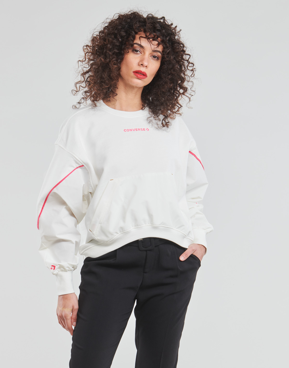 Vêtements Femme Sweats Converse pgLang BLOCKED ALTERRAIN CREW Blanc