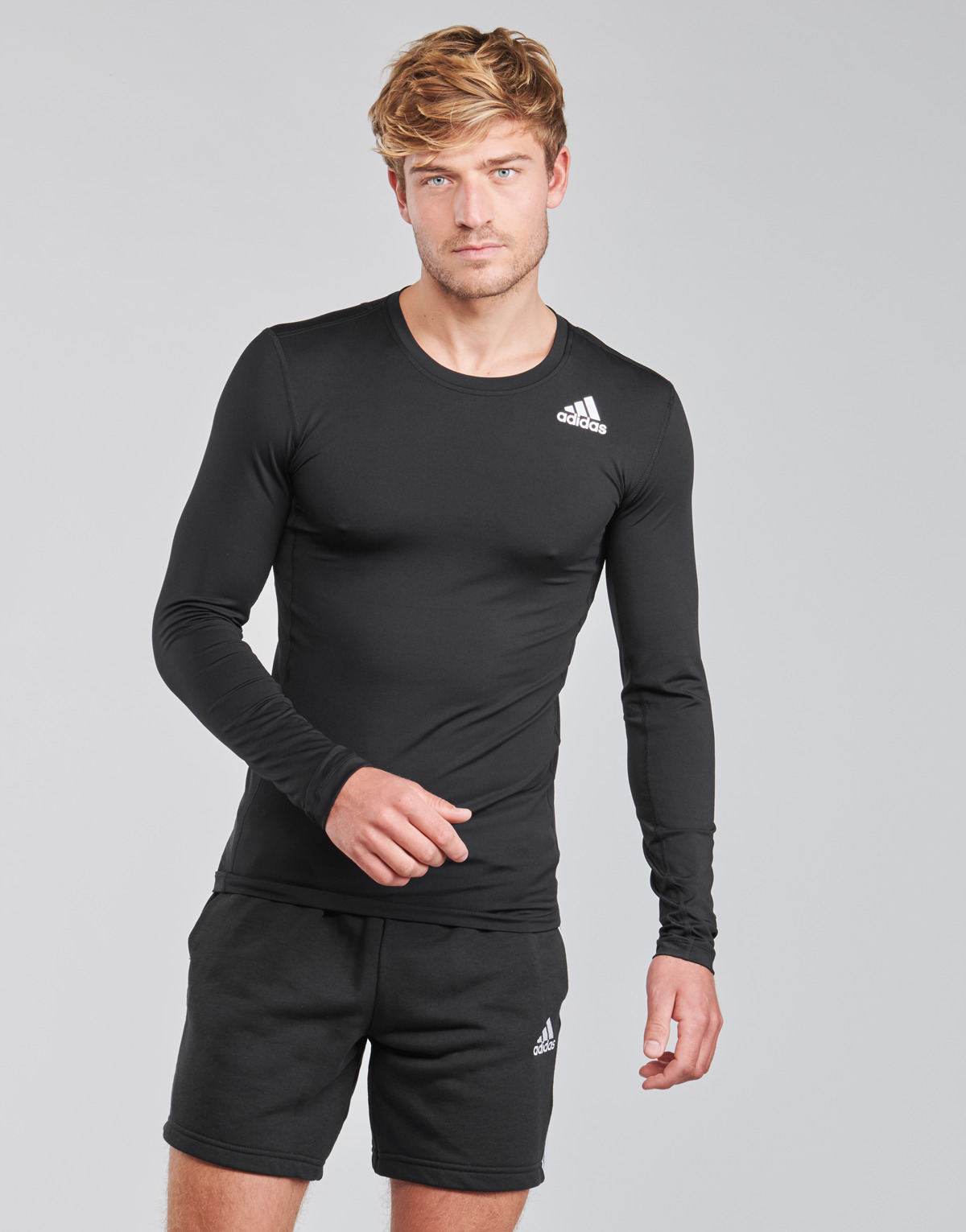 Vêtements Homme T-shirts manches longues beach adidas Performance TF LS Noir