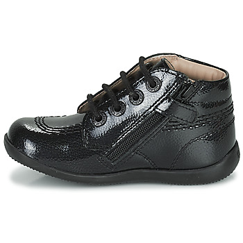 Lace-up golf shoes with faux-leather uppers and elastic gore