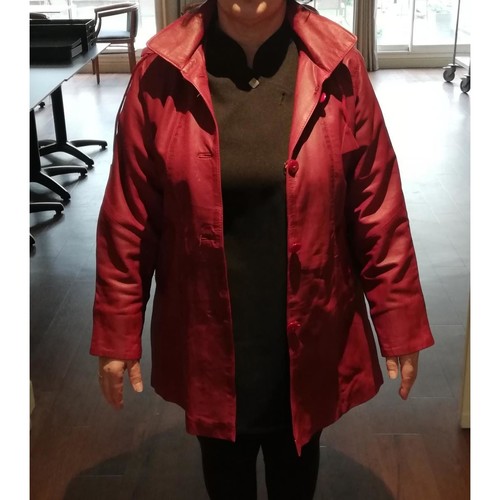 Sans marque Veste cuir véritable rouge presque neuf Rouge - Vêtements Vestes  / Blazers Femme 80,00 €