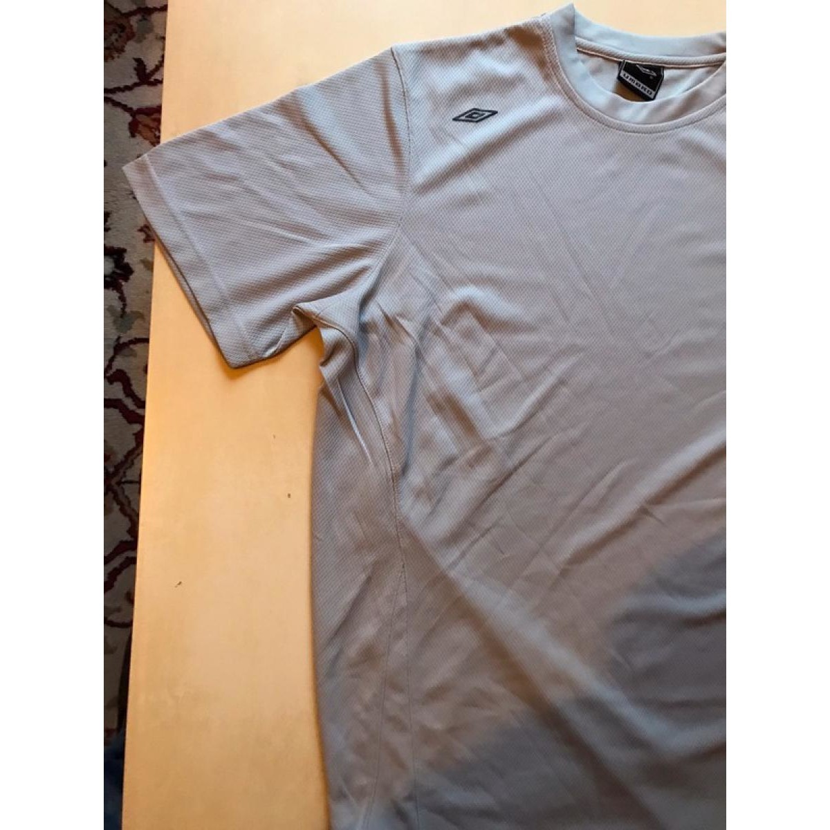 Vêtements Homme T-shirts manches courtes Umbro Tee-shirt à manches courtes gris Umbro - Taille L Gris