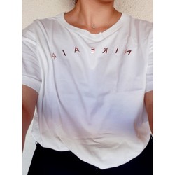 Vêtements Femme T-shirts manches courtes Nike Tshirt Nike Blanc