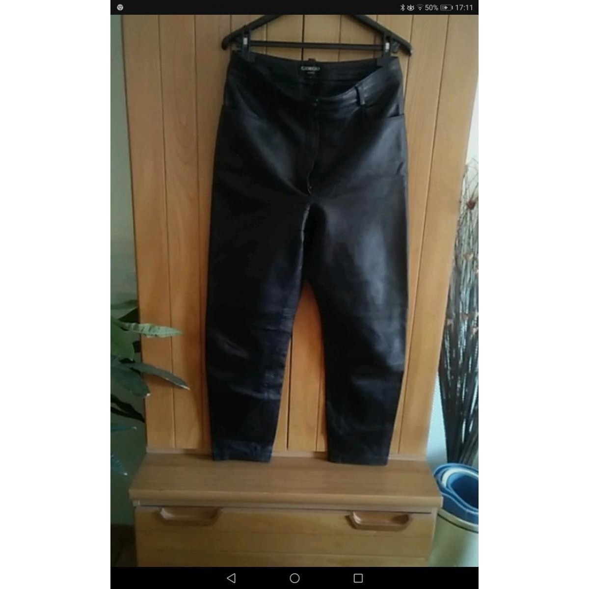 Vêtements Femme Pantalons 5 poches Sans marque Pantalon cuir Noir