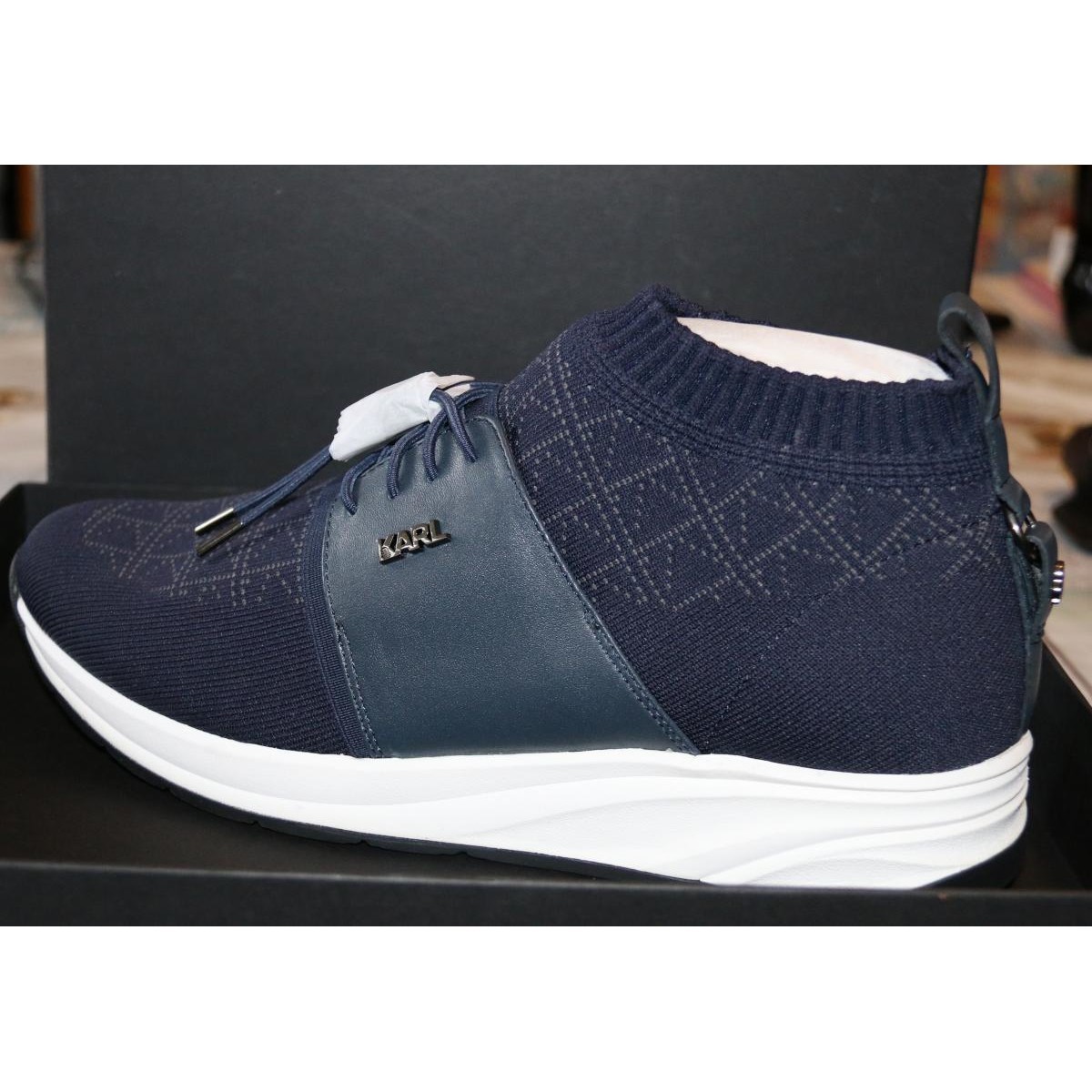Chaussures Homme The best running shorts are lightweight Karl Lagerfeld Sneakers Vektor Marine Bleu