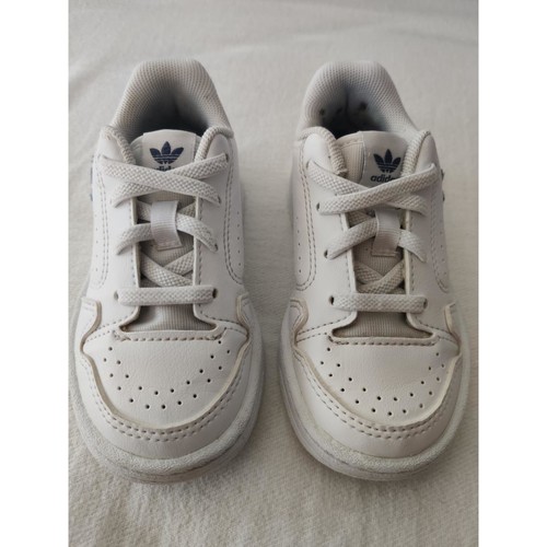 Chaussures Garçon Baskets basses adidas Originals Basket Adidas bébé Blanc