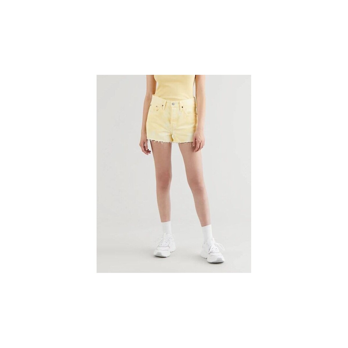Vêtements Femme Shorts / Bermudas Levi's 56327 0197 - 501 SHORT-IN THE FLAN Jaune