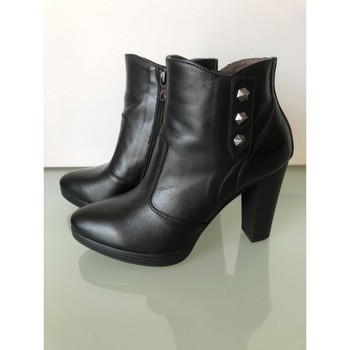 Chaussures Femme Bottines Nero Giardini Teens Bottines noir à talons Noir