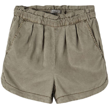 Vêtements Fille Shorts / Bermudas Name it 13186603 Vert