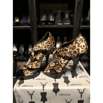 Chaussures Femme Escarpins schuh Escarpins / sandales motif leopard de la marque schuh talon aigu Multicolore
