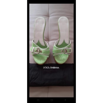 Chaussures Femme Escarpins D&G Escarpins d été Multicolore