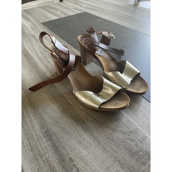 Chaussures Femme Sandales et Nu-pieds Besson Sandales dorées Doré