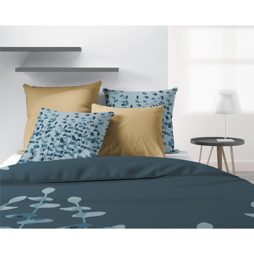 Maison & Déco Parures de lit elle assure douceur et confort à votre matelas LUNARIA Bleu