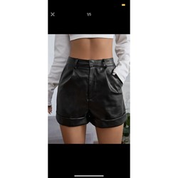 Vêtements Femme Shorts / Bermudas Shein Short en cuir Noir
