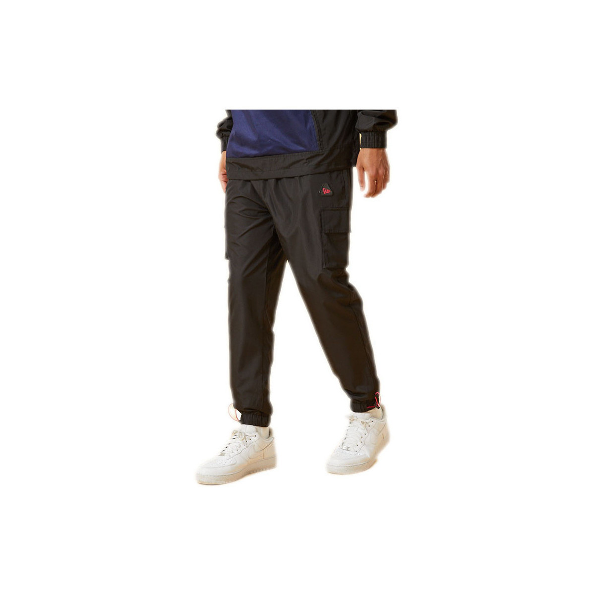 Vêtements Homme Pantalons de survêtement New-Era CARGO TRACK Noir