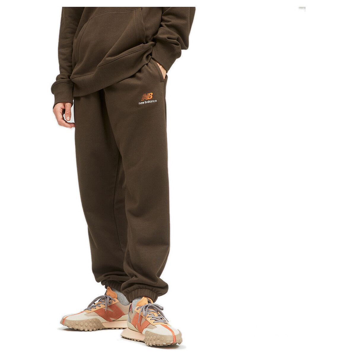 Vêtements Homme Pantalons de survêtement New Balance UNISSENTIALS Marron