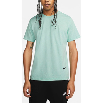 Vêtements Homme T-shirts & Polos Nike T-Shirt  Sustainability / Vert Vert