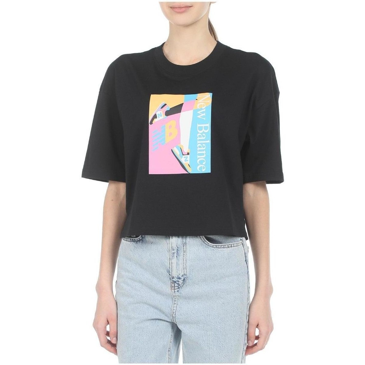 Vêtements Femme T-shirts manches courtes New Balance  Noir