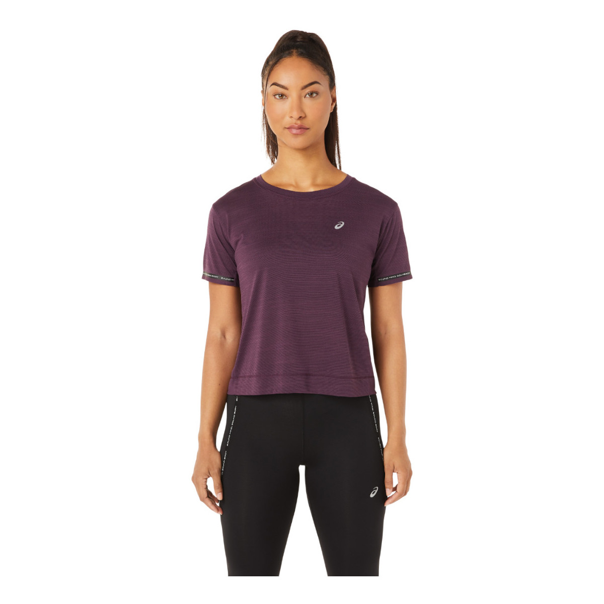 Vêtements Femme T-shirts manches courtes Asics Race Crop Top Violet
