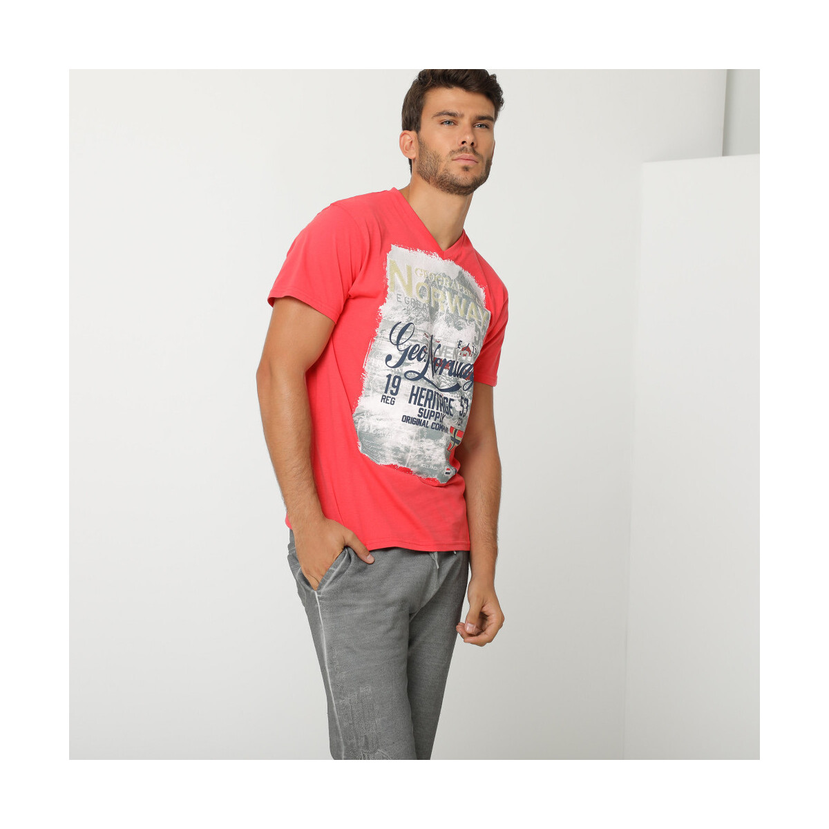 Vêtements Homme T-shirts manches courtes Geographical Norway T-Shirt col V JERITAGE Rouge