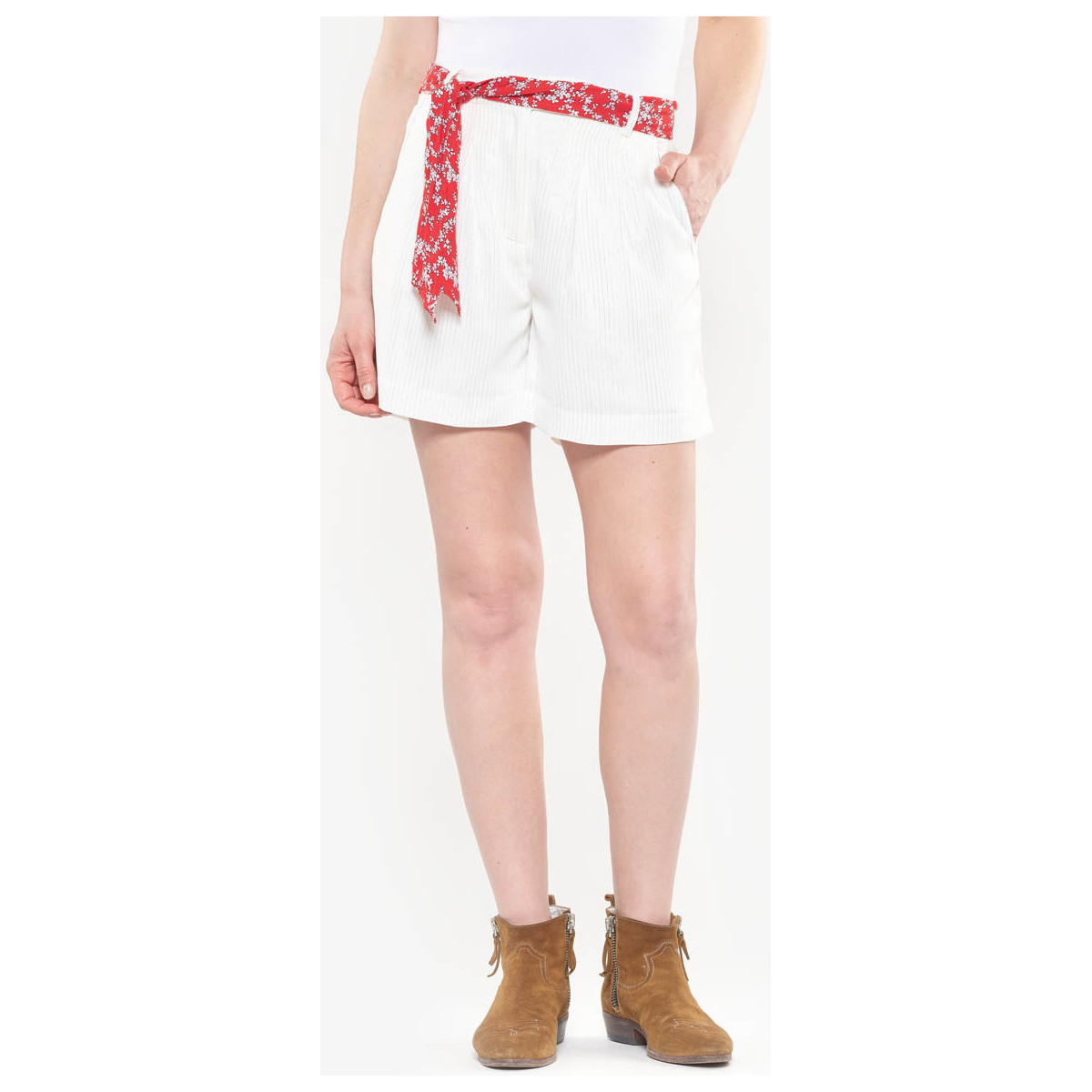 Vêtements Femme Shorts / Bermudas Le Temps des Cerises Short john blanc cassé Blanc