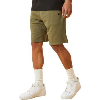 Vêtements Homme Shorts / Bermudas New-Era Essentials Vert