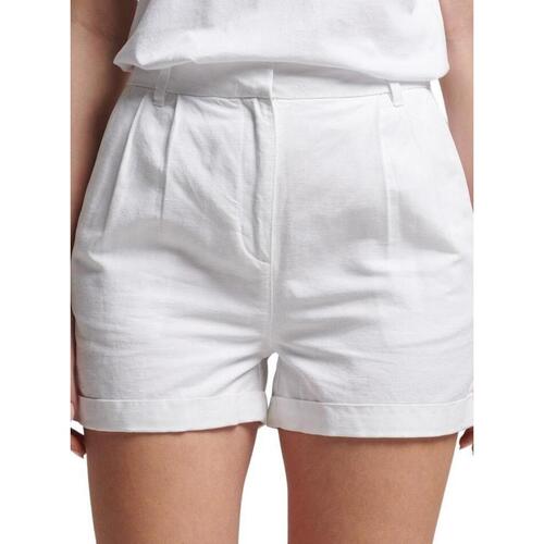 Vêtements Femme Shorts / Bermudas Superdry  Blanc