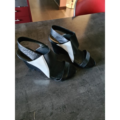 Chaussures Femme Polos manches courtes Autre Escarpins DI LAURO Noir