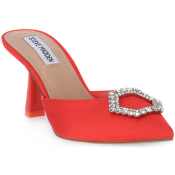 Chaussures Femme décline ses différentes collections de Steve Madden RED LUXE CITY SATIN Rouge