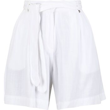 Vêtements Femme Shorts / Bermudas Regatta  Blanc