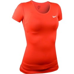 Vêtements Femme T-shirts manches courtes Nike Pro Cool Rouge