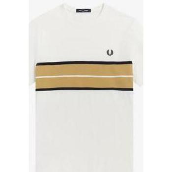 MCQ logo patch basic T-shirts & Polos Fred Perry  Blanc