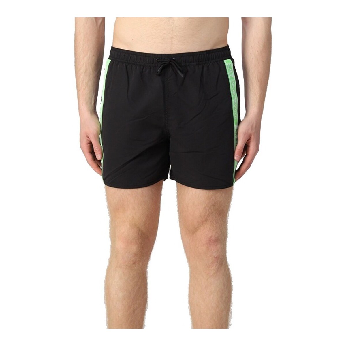 Vêtements Homme Shorts / Bermudas Emporio Armani EA7 9020002R734 Noir