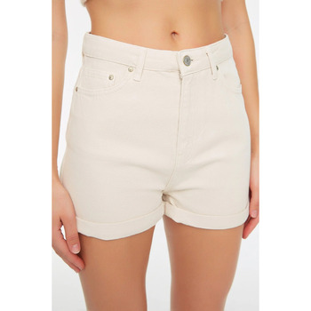 Vêtements Femme Shorts / Bermudas Trendyol Short - Beige - Taille Haute beige