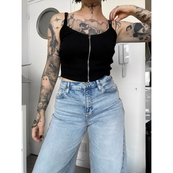 Vêtements Femme Tops / Blouses Calvin Klein Jeans Top avec zip Noir