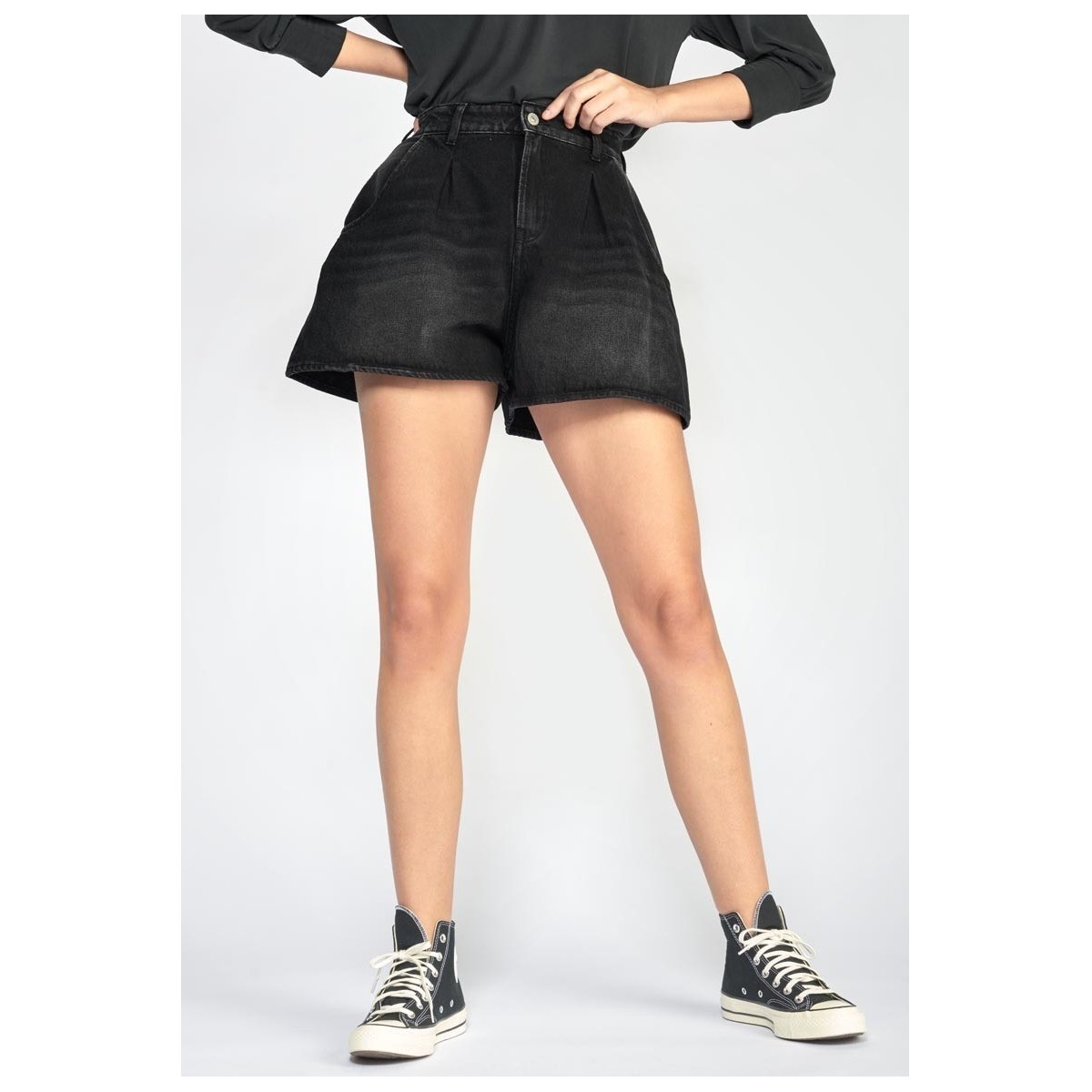 Vêtements Femme Shorts / Bermudas Le Temps des Cerises Short lovi en jeans noir Noir