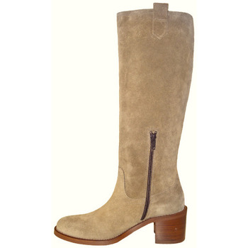 Patricia Miller BOTTES212223 TAUPE