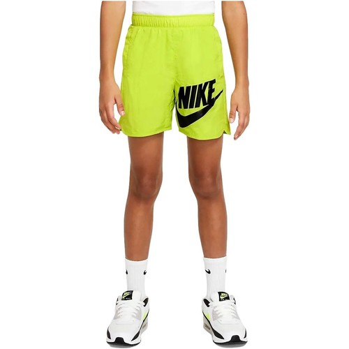 Vêtements Garçon Pantalons de survêtement Nike PANTALON CORTO NIO  SPORTSWEAR DO6582 Vert