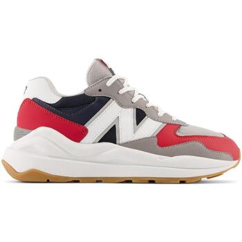 Chaussures Baskets basses New Balance  Rouge