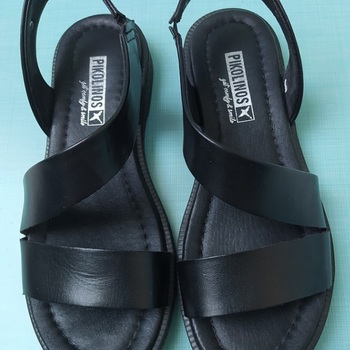 Chaussures Femme Sandales et Nu-pieds Pikolinos Sandales Pikolinos, modèle Moraira Noir