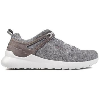 Chaussures Homme Baskets mode Keen Baskets  Highland Arway Gris