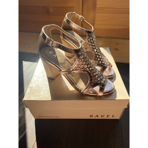 Chaussures Femme Housses de couettes Ravel Sandales à talon - Ravel Doré