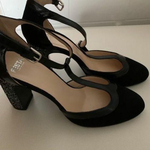 Chaussures Femme Escarpins Meubles à chaussures Escarpins Noir