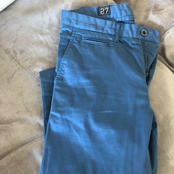 Vêtements Homme Chinos / Carrots Hero Seven Pantalon chino bleu ado Bleu