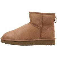 Ugg Fluff Yeah in womens sizing