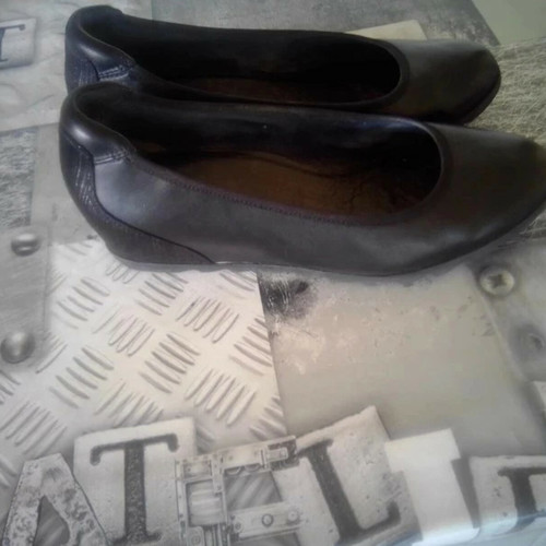 Chaussures Femme Ballerines / babies Tamaris tres belle chaussures noires en cuir Noir